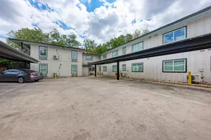 306 E 30th St, Austin, TX 78705 - Photo 8