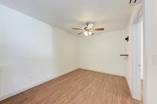 306 E 30th St, Austin, TX 78705 - Photo 14
