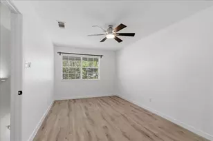 1015 E Yager Ln, Austin, TX 78753 - Photo 14