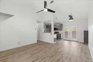 1015 E Yager Ln, Austin, TX 78753 - Photo 4