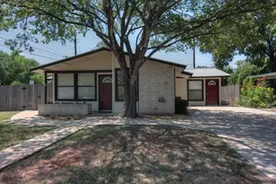 1615 Westmoor Dr, Austin, TX 78723 - Photo 2