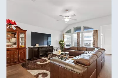 693 Spinnaker Loop, Kyle, TX 78640 - Photo 2