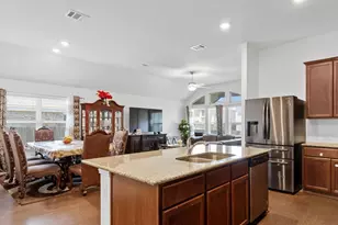 693 Spinnaker Loop, Kyle, TX 78640 - Photo 6