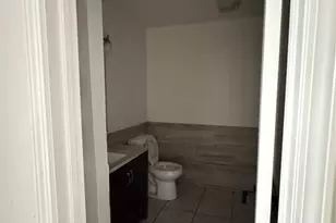 1006 N Meadows Dr, Austin, TX 78758 - Photo 8