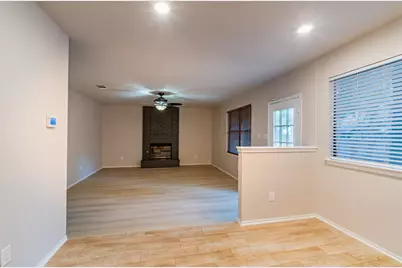 8007 Buckshot Trail, Austin, TX 78729 - Photo 10