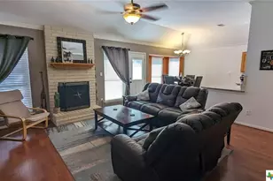 1301 Girard St, San Marcos, TX 78666 - Photo 6