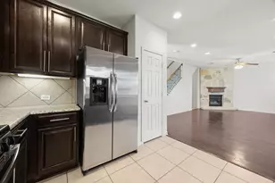 8601 Rock Pigeon Dr, Austin, TX 78729 - Photo 18