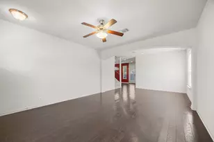 8601 Rock Pigeon Dr, Austin, TX 78729 - Photo 10