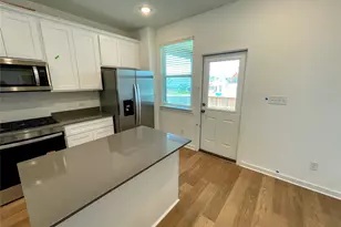 173 Golden Bell Wy, Buda, TX 78610 - Photo 12
