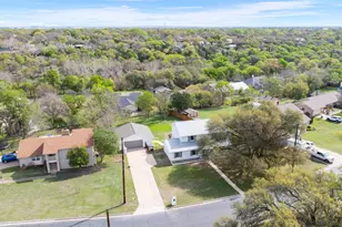 129 Ridgecrest Rd, Georgetown, TX 78628 - Photo 36