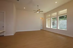 3212 Periwinkle Dr, San Marcos, TX 78666 - Photo 4
