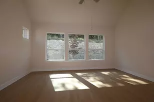 3212 Periwinkle Dr, San Marcos, TX 78666 - Photo 6