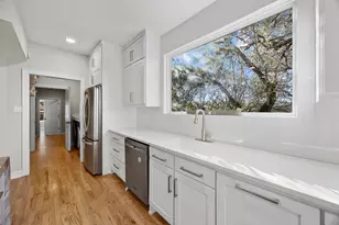 5600 Blueridge Ct, Austin, TX 78731 - Photo 18