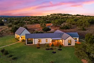 577 Cattle Creek Rd, Johnson City, TX 78636 - Photo 2