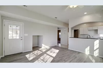 2206 Pennsylvania Avenue #A, Austin, TX 78702 - Photo 6