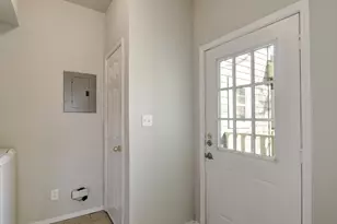 2206 Pennsylvania Ave, Austin, TX 78702 - Photo 24