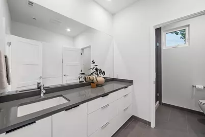 5001 Shoal Creek Boulevard, Austin, TX 78756 - Photo 30