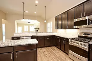 2216 Lookout Range Dr, Leander, TX 78641 - Photo 4