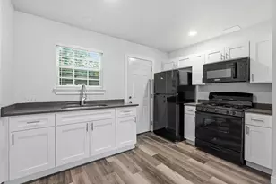1911 Hearthside Dr, Austin, TX 78757 - Photo 22