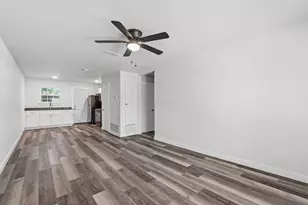 1911 Hearthside Dr, Austin, TX 78757 - Photo 18
