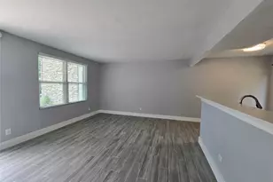 2504 Manor Cir, Austin, TX 78723 - Photo 12