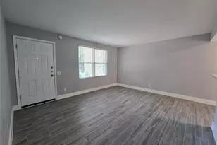 2504 Manor Cir, Austin, TX 78723 - Photo 14
