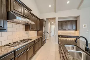 100 Dakota Dr, Georgetown, TX 78633 - Photo 10