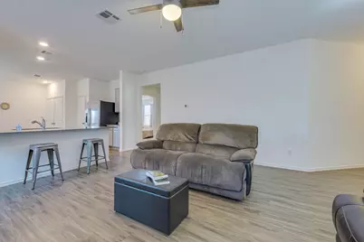 557 Greatest Gift Way, Jarrell, TX 76537 - Photo 6