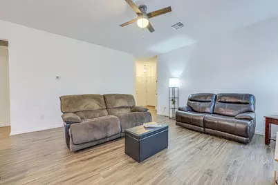 557 Greatest Gift Way, Jarrell, TX 76537 - Photo 8