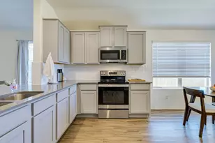 557 Greatest Gift Wy, Jarrell, TX 76537 - Photo 12