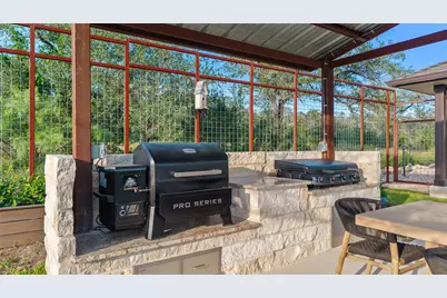 1104 Cliffview Drive, Spicewood, TX 78669 - Photo 30
