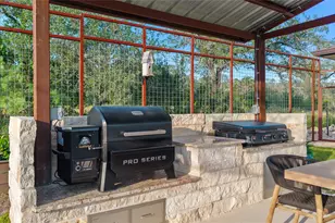 1104 Cliffview Dr, Spicewood, TX 78669 - Photo 30