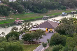 1104 Cliffview Dr, Spicewood, TX 78669 - Photo 2