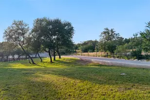 1104 Cliffview Dr, Spicewood, TX 78669 - Photo 32