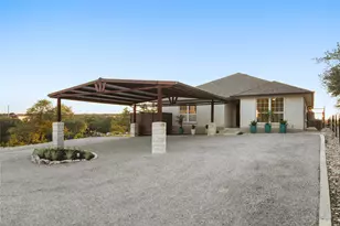 1104 Cliffview Dr, Spicewood, TX 78669 - Photo 26