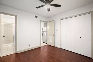 1010 W 23rd St, Austin, TX 78705 - Photo 6