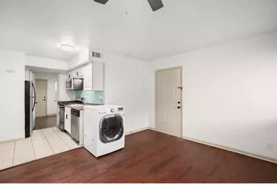 1010 W 23rd Street #3, Austin, TX 78705 - Photo 4