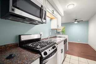 1010 W 23rd St, Austin, TX 78705 - Photo 1