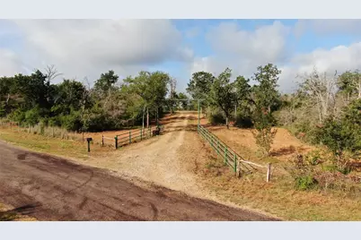 1004 22 Hills Road, Gause, TX 77857 - Photo 2