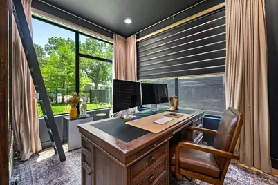 7810 Hardy Drive, Austin, TX 78757 - Photo 4