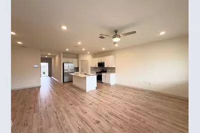 13704 Zuhause Drive, Pflugerville, TX 78660 - Photo 6