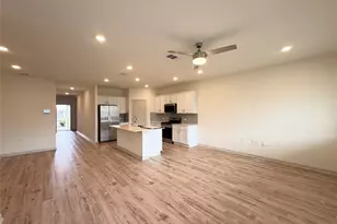 13704 Zuhause Dr, Pflugerville, TX 78660 - Photo 6