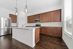 1005 Ridge Runner Dr, Georgetown, TX 78628 - Photo 6