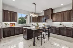 427 Bella Montagna Cir, Austin, TX 78734 - Photo 2