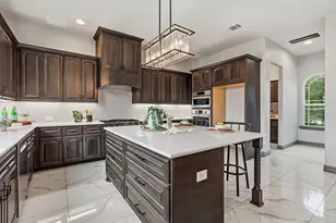 427 Bella Montagna Cir, Austin, TX 78734 - Photo 12