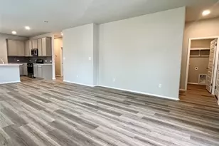 13 Bent Trl Ln, Georgetown, TX 78628 - Photo 4