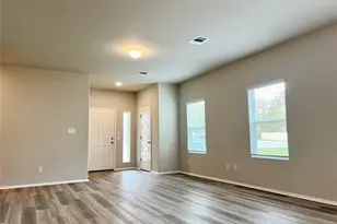 13 Bent Trl Ln, Georgetown, TX 78628 - Photo 6