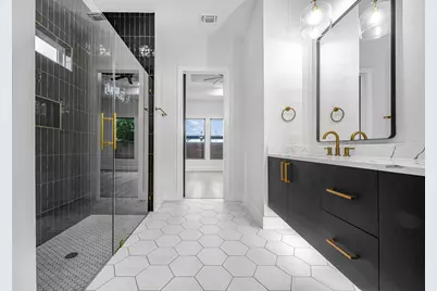 303 W Lane Avenue, Manor, TX 78653 - Photo 18