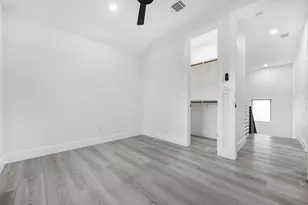 303 W Lane Ave, Manor, TX 78653 - Photo 14