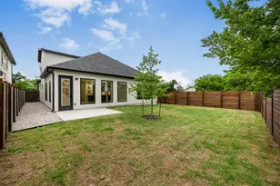 303 W Lane Ave, Manor, TX 78653 - Photo 28
